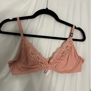 NWT Victoria's Secret Lace Trim Bralette Pink Size Medium
